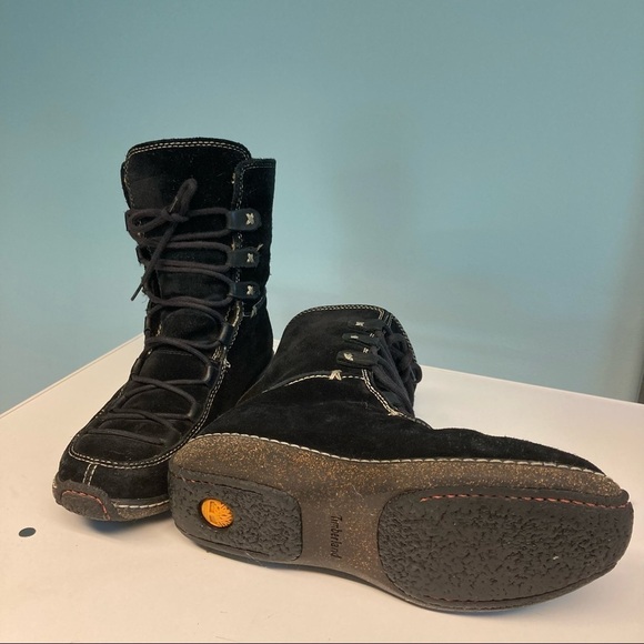 TIMBERLAND Sz 7 Suede Sherpa Lined  Lace-up Comfort Boots - Picture 3 of 15